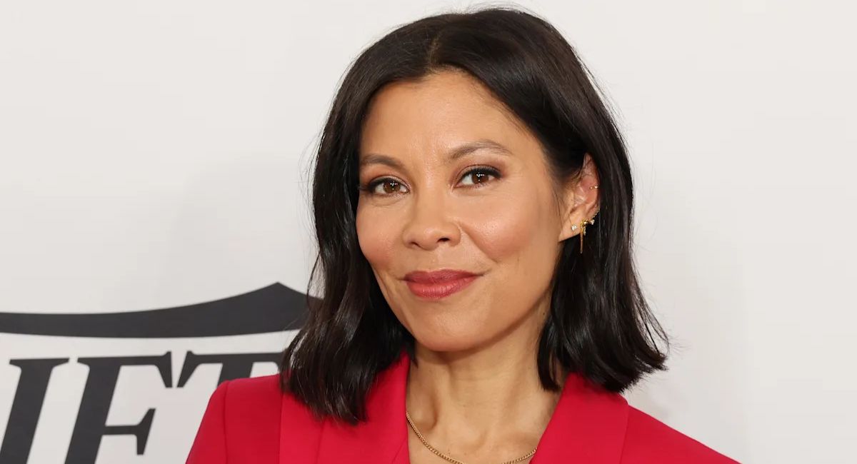 Alex Wagner Height: How Tall Is the MSNBC Journalist? Biography, Age, Career, Family & Net Worth